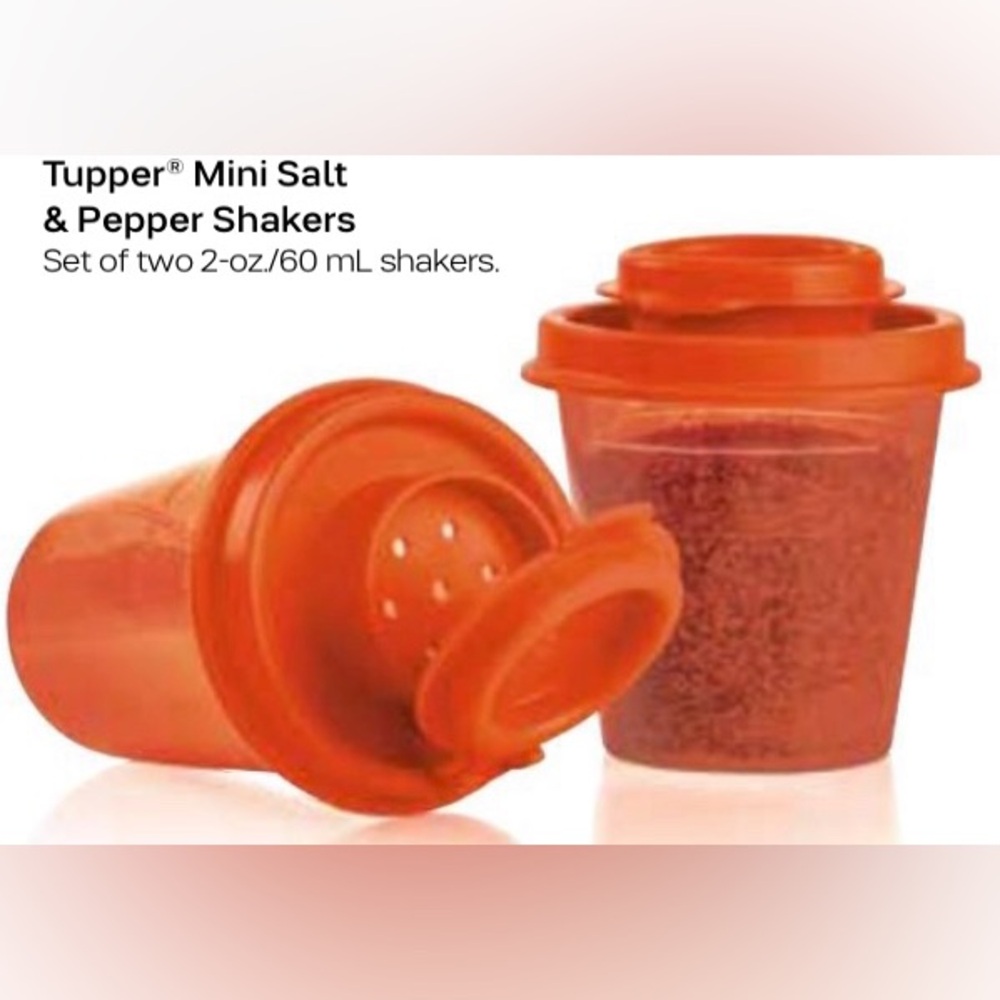 Tupperware Tupper Mini Salt & Pepper Shakers Set in Surprise Colours